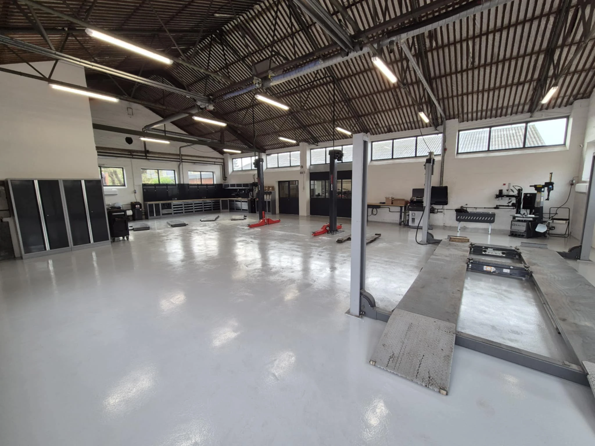 Sandholdtbiler bil værksted 2