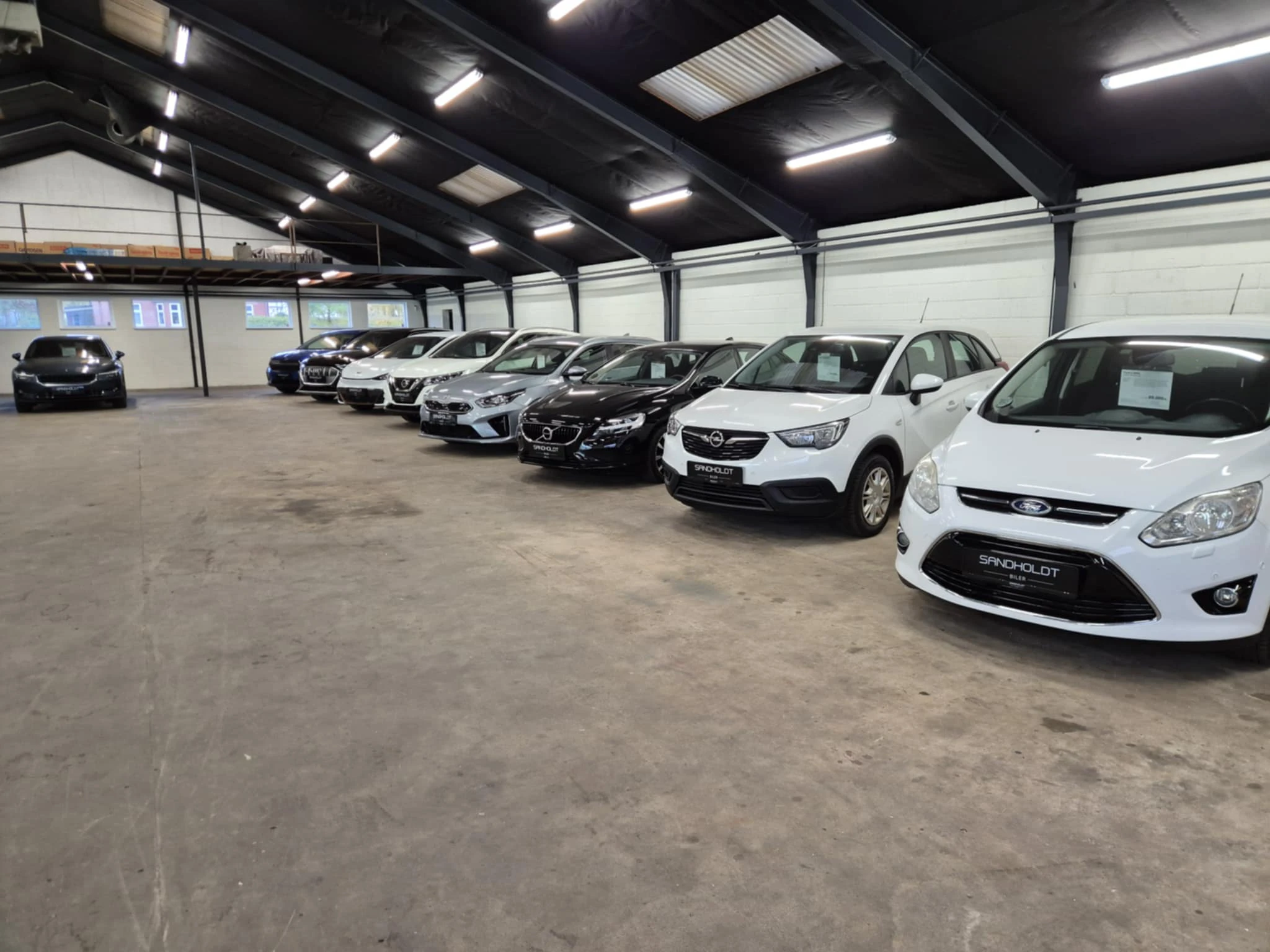 Sandholdtbiler biler til salg udstilling